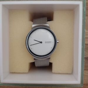 Women's SKW2823 Freja Silver-Tone Steel-Mesh 34MM Quartz Watch